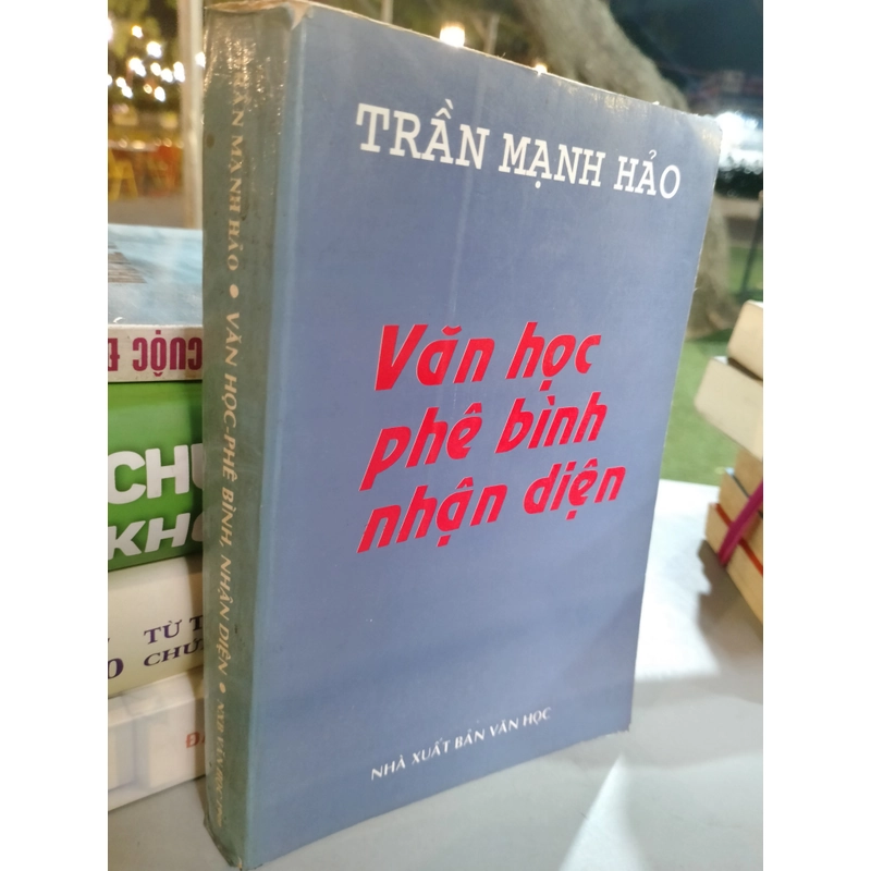 VĂN HỌC PHÊ BÌNH NHẬN DIỆN 292322