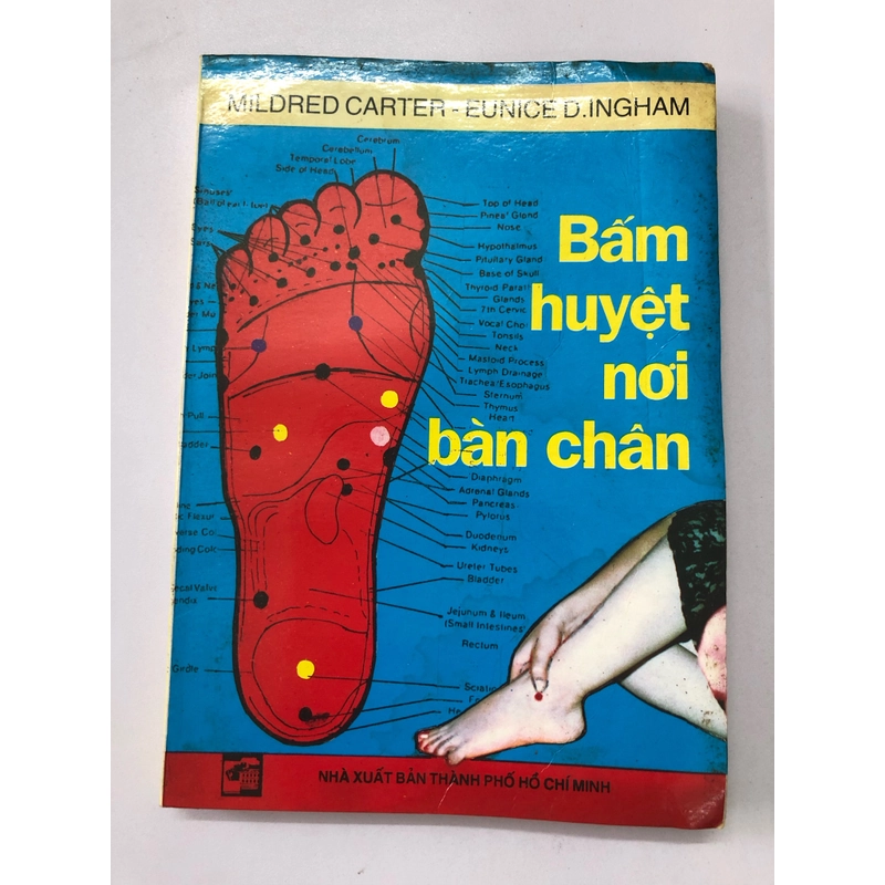 BẤM HUYỆT NƠI BÀN CHÂN ( sách dịch) 283115