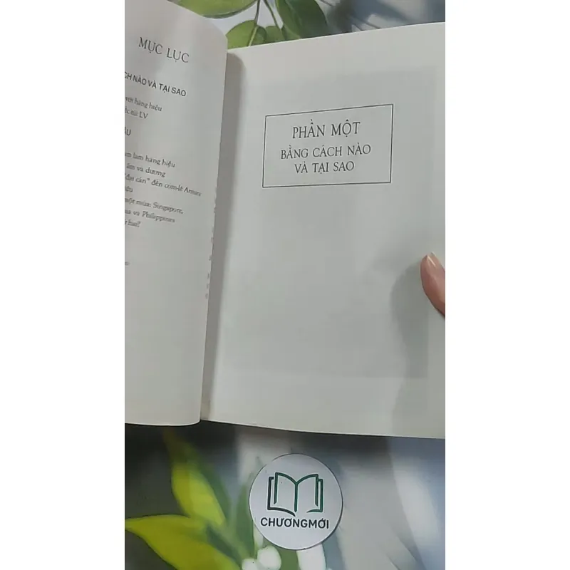 [MIỄN PHÍ BỌC SÁCH] Tình yêu hàng hiệu - Radha Chadha 688588