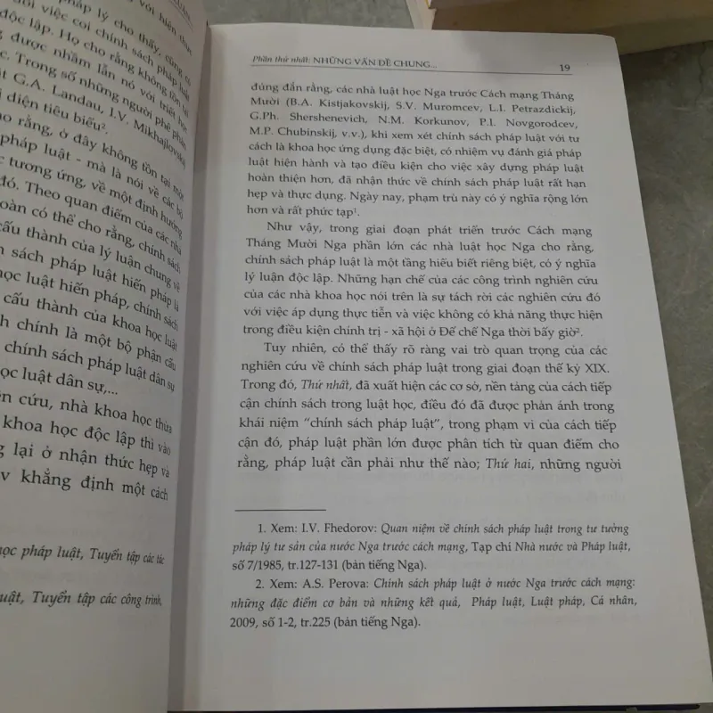CHÍNH SÁCH PHÁP LUẬT: NHỮNG VẤN ĐỀ LÝ LUẬN VÀ THỰC TIỄN - VÕ KHÁNH LINH 977409