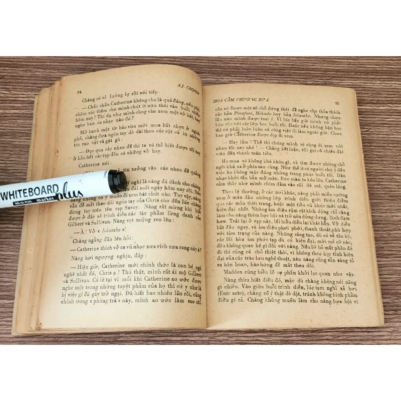 Tiểu thuyết: HOA CẨM CHƯỚNG XƯA (nhà văn Anh A. J. Cronin) - 282 trang 959936
