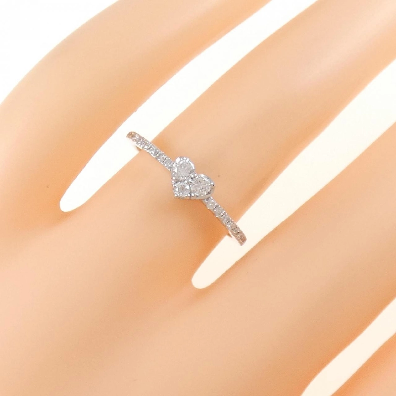 Nhẫn kim cương hình trái tim K18WG 0.21CT 672229