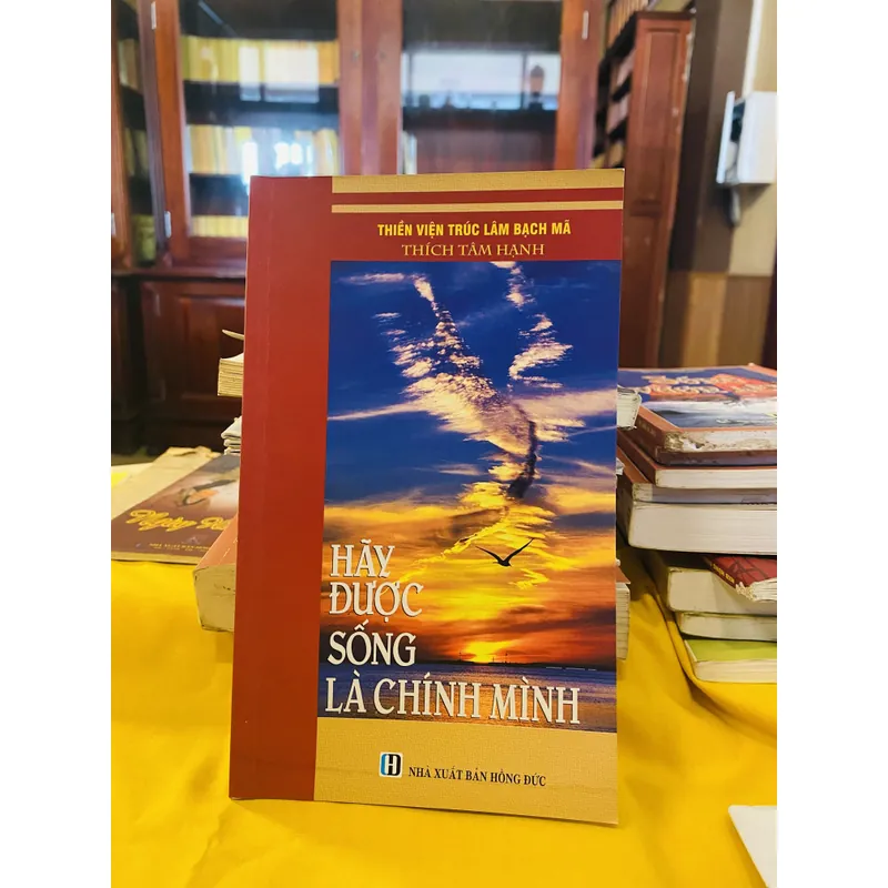HÃY ĐƯỢC SỐNG LÀ CHÍNH MÌNH  675359