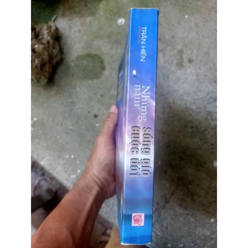 Những năm sóng gió cuộc đời 1030445