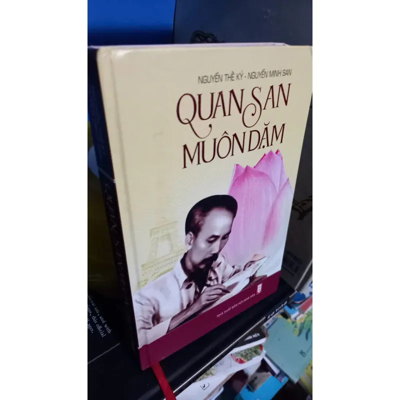 quan san muôn dặm 612690