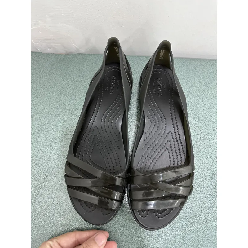 Giày crocs đế bằng size w7 tương đương size 38 15961