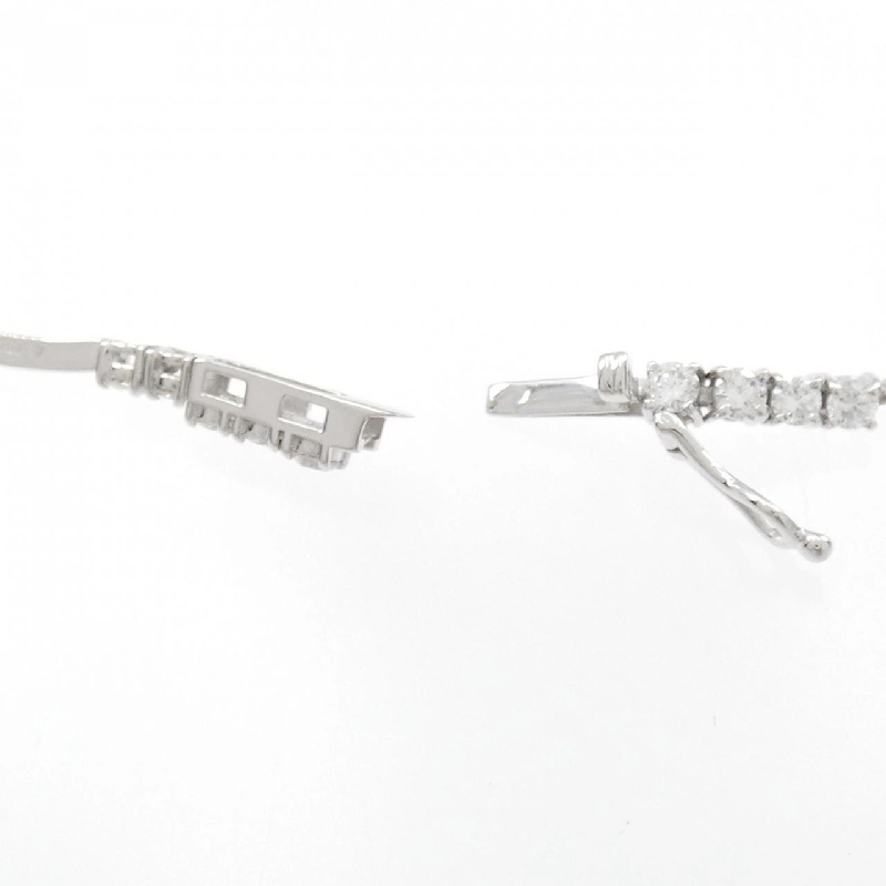 K18WG Vòng tay kim cương 3.00CT - Hàng hiệu Chính hãng 874642