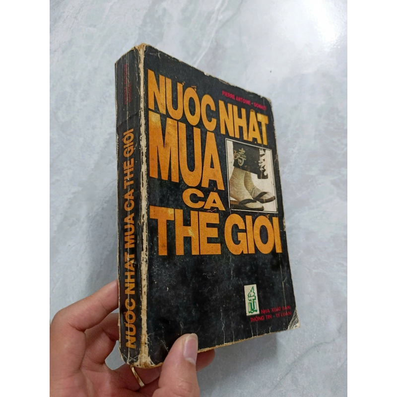 Nước Nhật mua cả Thế Giới 544591