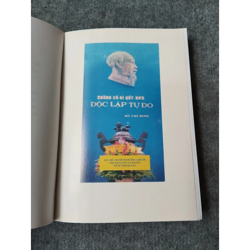 TRÊN NHỮNG NẺO ĐƯỜNG 700914