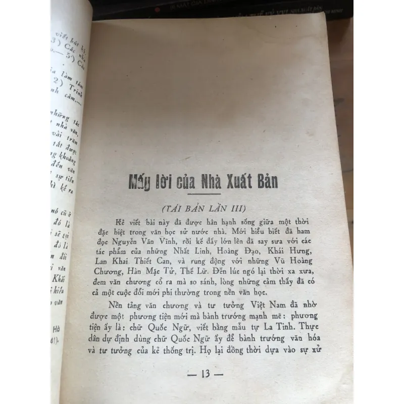 Nhà văn hiện đại 1024372