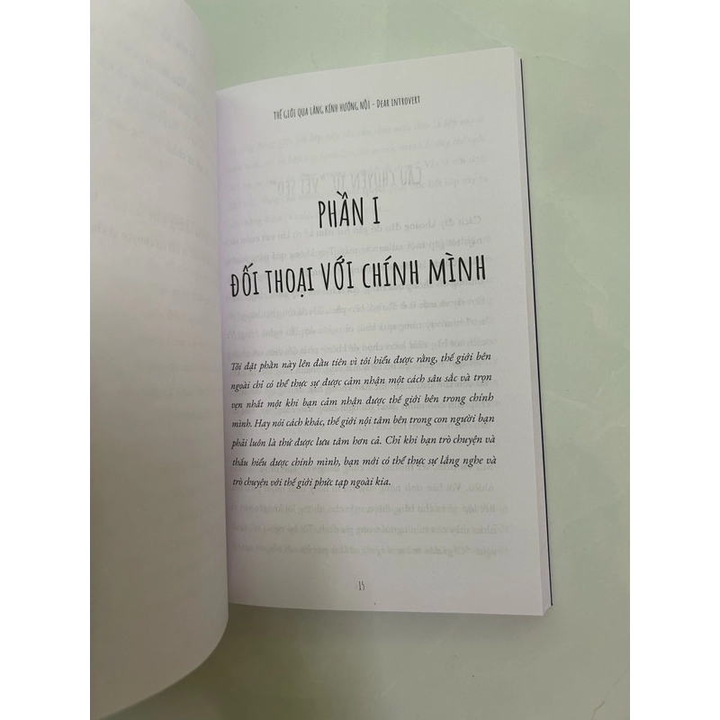 Thế giới qua lăng kính hướng nội 452014