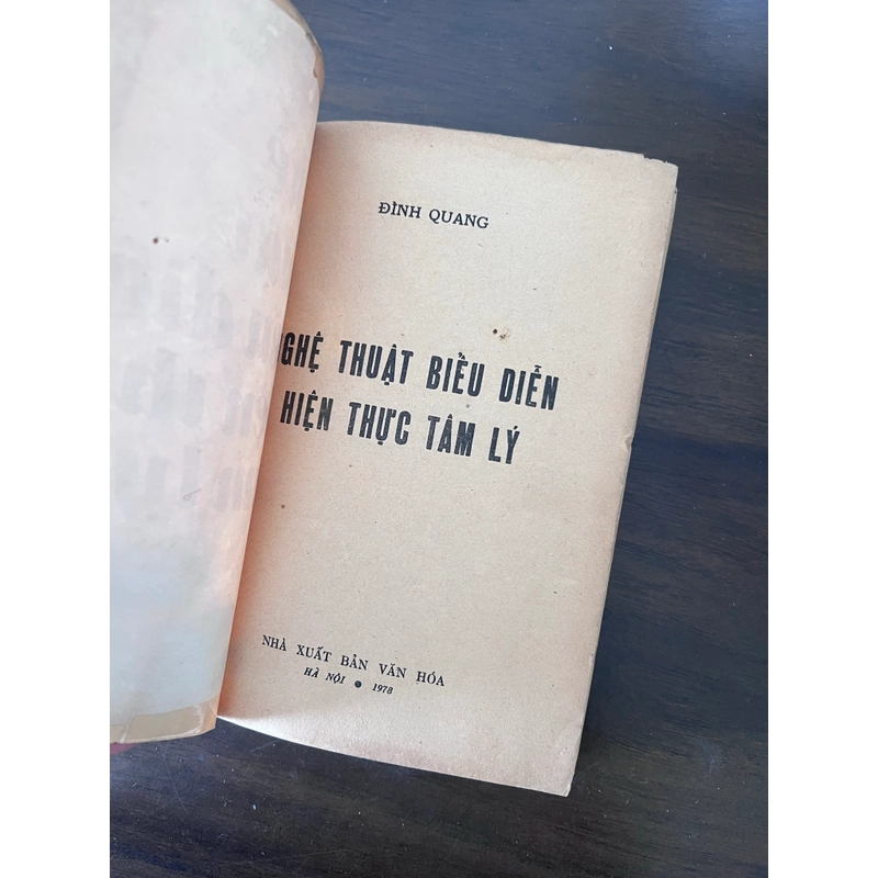 Nghệ thuật biểu diễn hiện thực tâm lý 551630