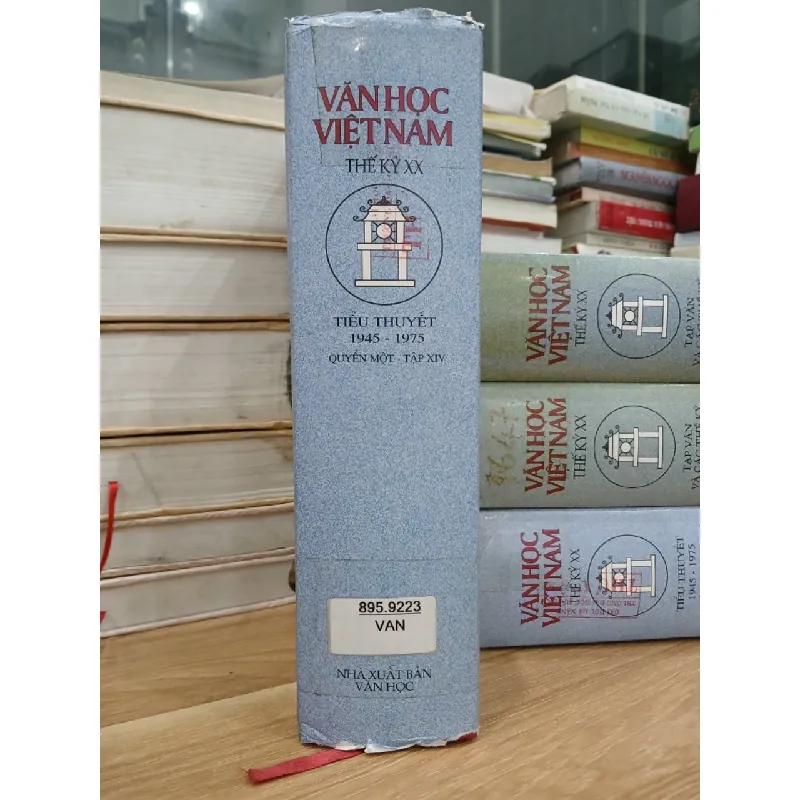 Văn học Việt Nam thế kỷ XX - Tiểu thuyết 1975-2000 - Quyển một - Tập XIV 592367