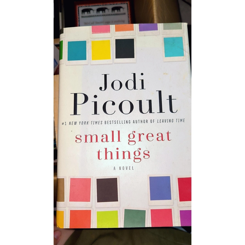 JODI PICOULT - SMALL GREAT THINGS (khổ lớn, bìa cứng, rất nặng) 497190