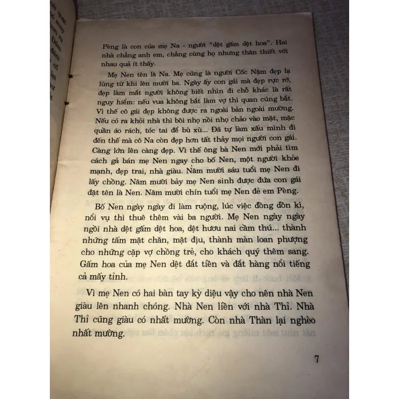 Người làm mồi bày hổ-Nhà sách kim đồng 971682