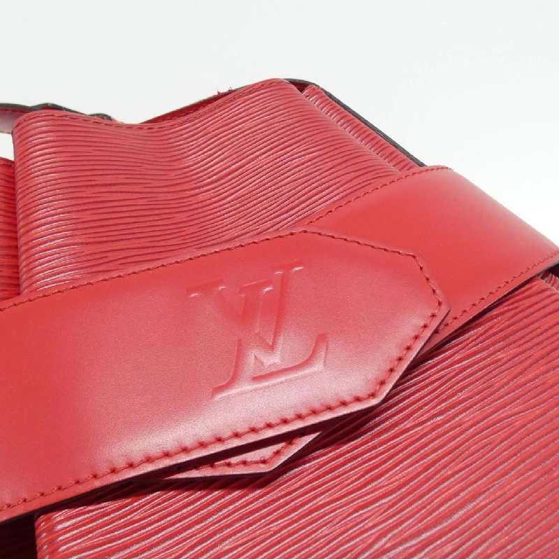 Túi xách Louis Vuitton Epi Sac de Pôle 30cm M80197 612994