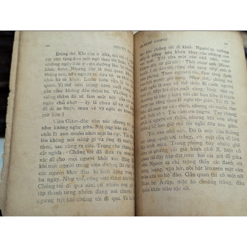 người xa lạ - Albert Camus 128902
