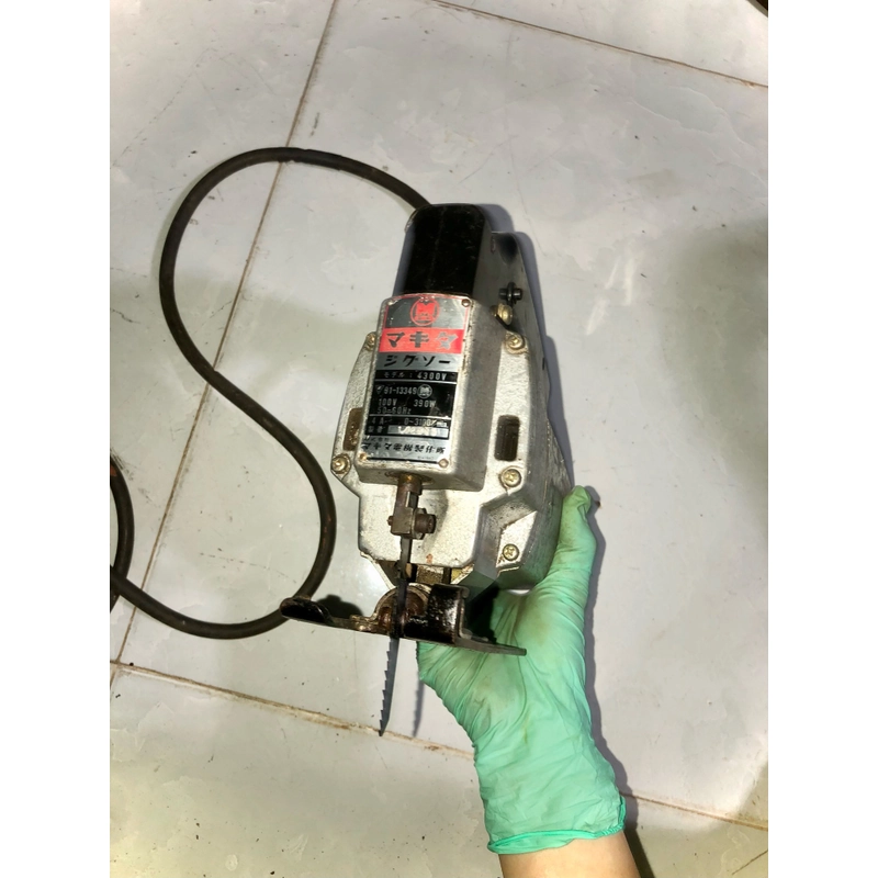 Máy cưa lọng Makita Nhật ( có điều tốc ) 522855
