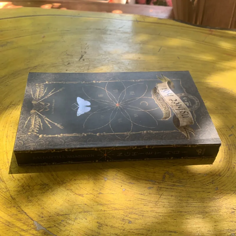 NGHIỆT HỘI - SAMANTHA SHANNON 937322