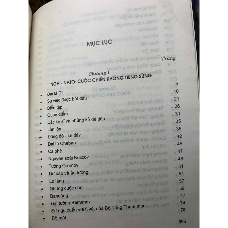 Những bí mật của bộ tổng tham mưu - Victor Baranets 537471