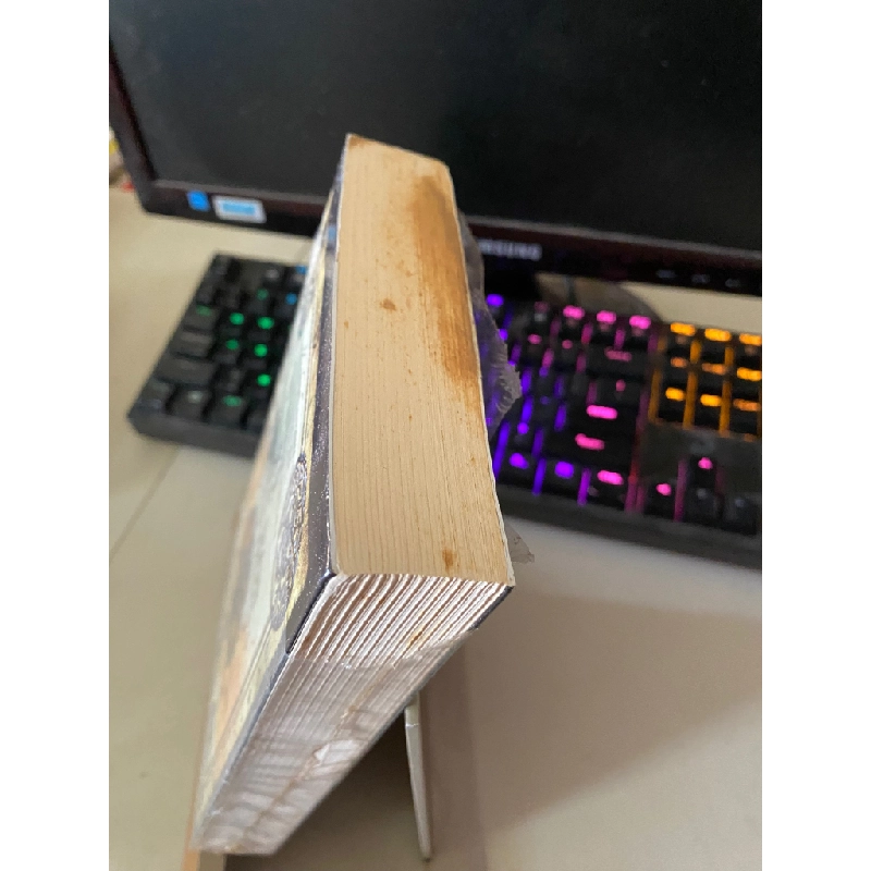 Kẻ chiêu hồn bí mật của Nicholasflamel bất tử -Sách lưu kho còn seal có ố ở đầu sách- Michael Scott [2001] SÁCH VĂN HỌC 443193