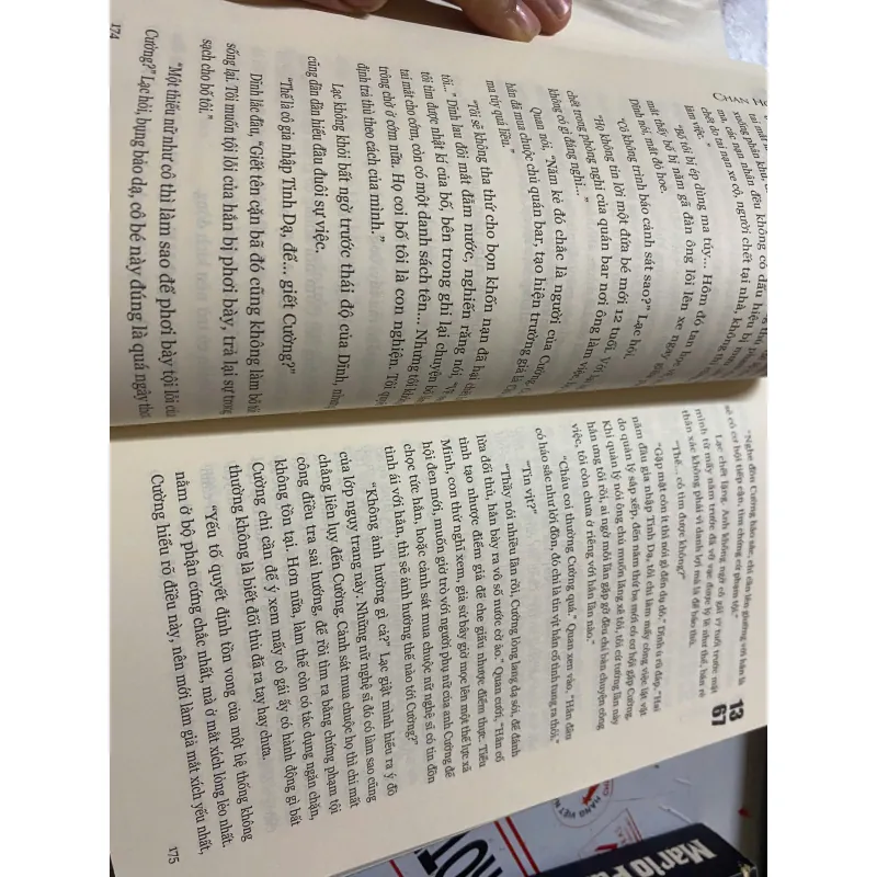 1367 (Tác Giả: Chan Ho Kei) 694196