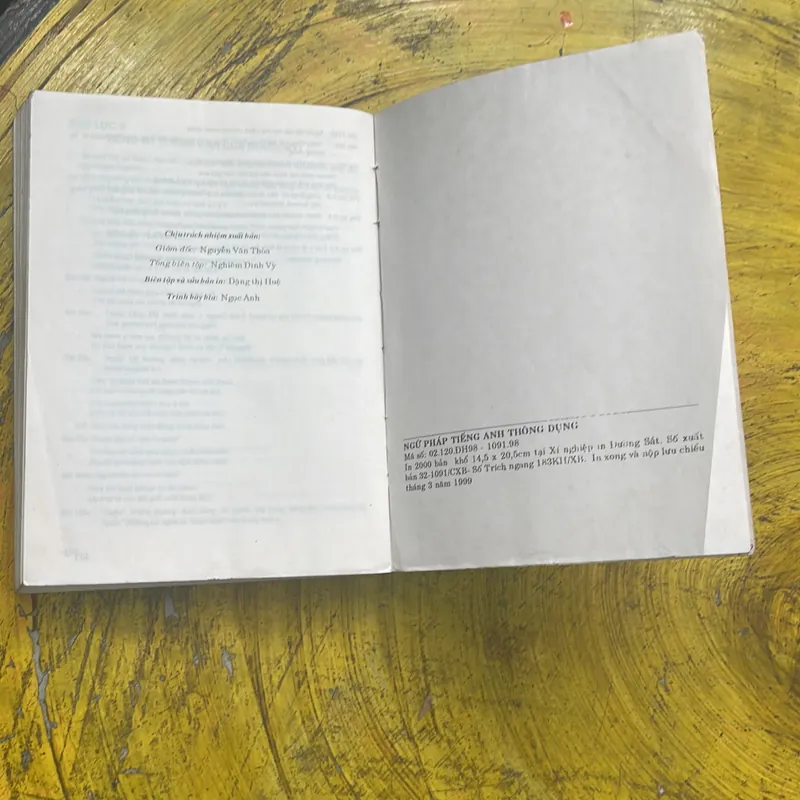 ENGLISH GRAMMAR IN USE- RAYMOND MURPHY 697820