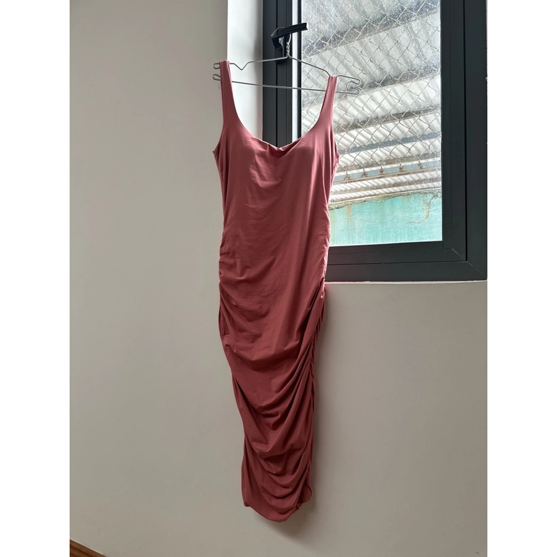 Váy đỏ đi tiệc, đi chơi 473843