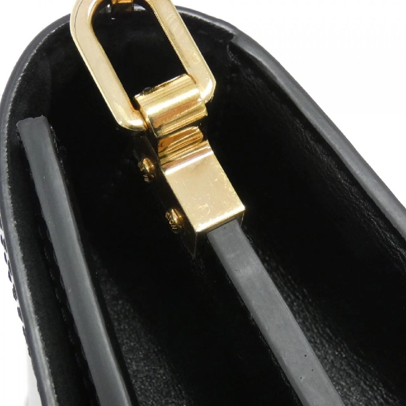 Túi xách vai Louis Vuitton Dauphine MM M55821 609930