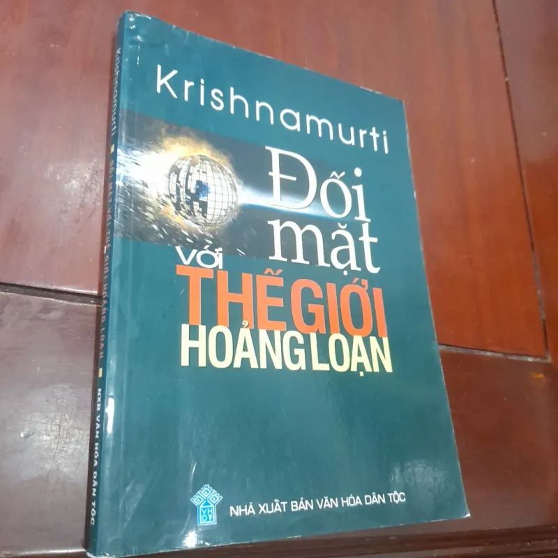Krishnamutri - ĐỐI MẶT VỚI THẾ GIỚI HOẢNG LOẠN 754147