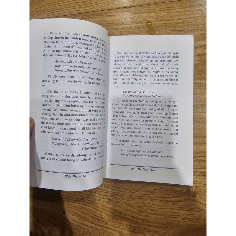 Thơ Vĩnh Thao - đất hạ (có thủ bút và chữ ký tác giả) 446608