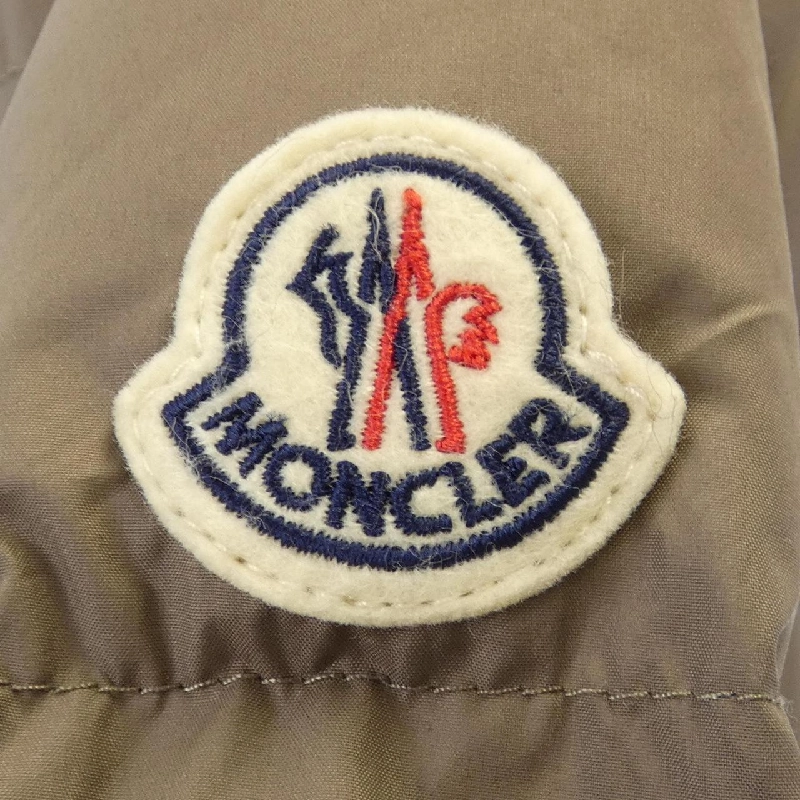 Áo khoác lông vũ MONCLER 639540