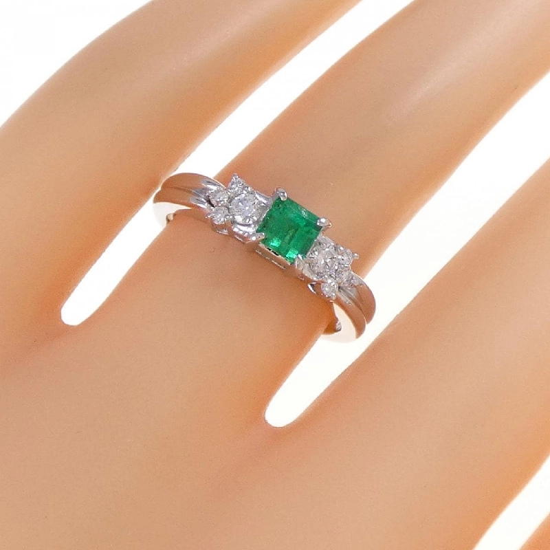 Nhẫn Emerald PT900 0.34CT 668064