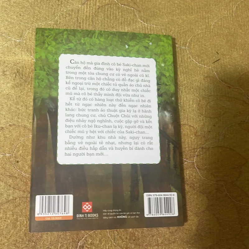 CÂU CHUYỆN VỀ NHỮNG CHIẾC MŨ LẠ KỲ 751657