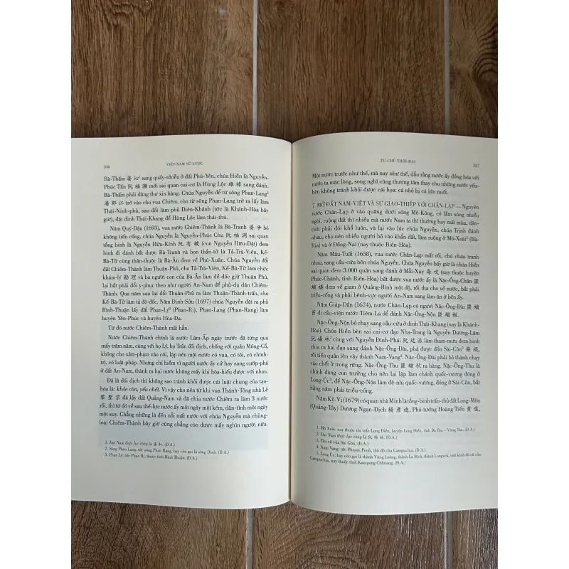 Việt Nam Sử Lược - Trần Trọng Kim (ấn bản kỉ niệm 100 năm xuất bản lần đầu - Đông A) 750284