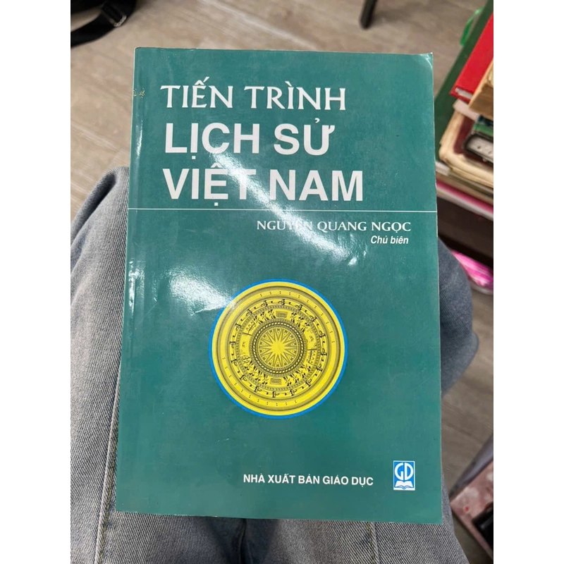 Tiến trình lịch sử Việt Nam - NXB Giáo Dục.8 336206