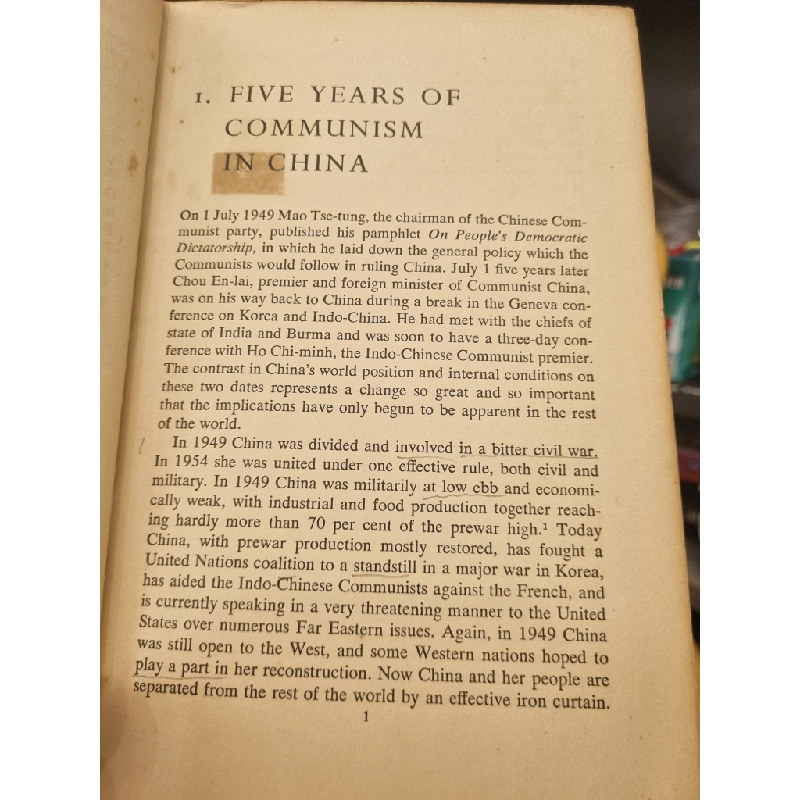 CHINA UNDER COMMUNISM : THE FIRST FIVE YEARS (RICHARD L. WALKER) 119832