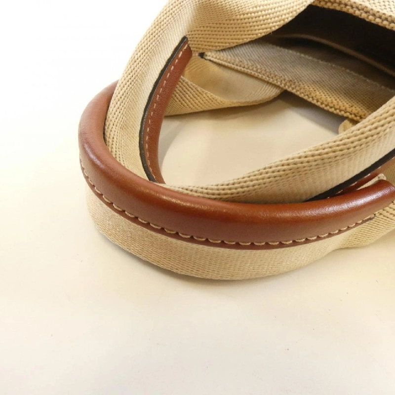 Túi xách nhỏ Woody Chloe CHC21US385 E66 - Hàng hiệu Chính hãng 776443