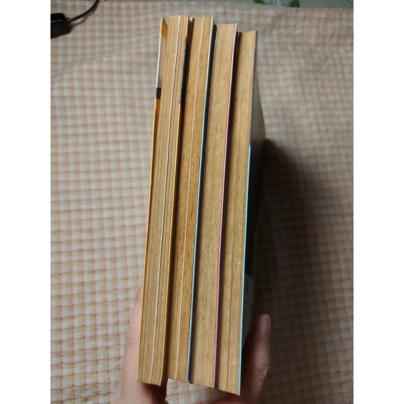 COMBO 4 CUỐN TIỆM CÀ PHÊ GẤU TRẮNG - DÂU TÂY, DƯA LƯỚI, XOÀI.. 719255