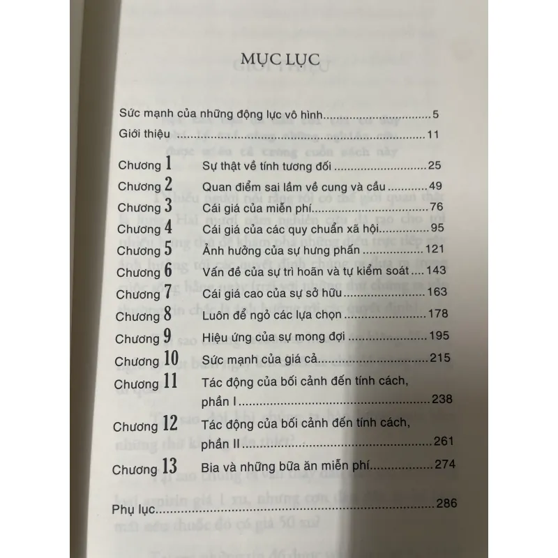 Phi lý trí Psychology Predictably Irrational của Dan Ariely còn mới 90% 1035970