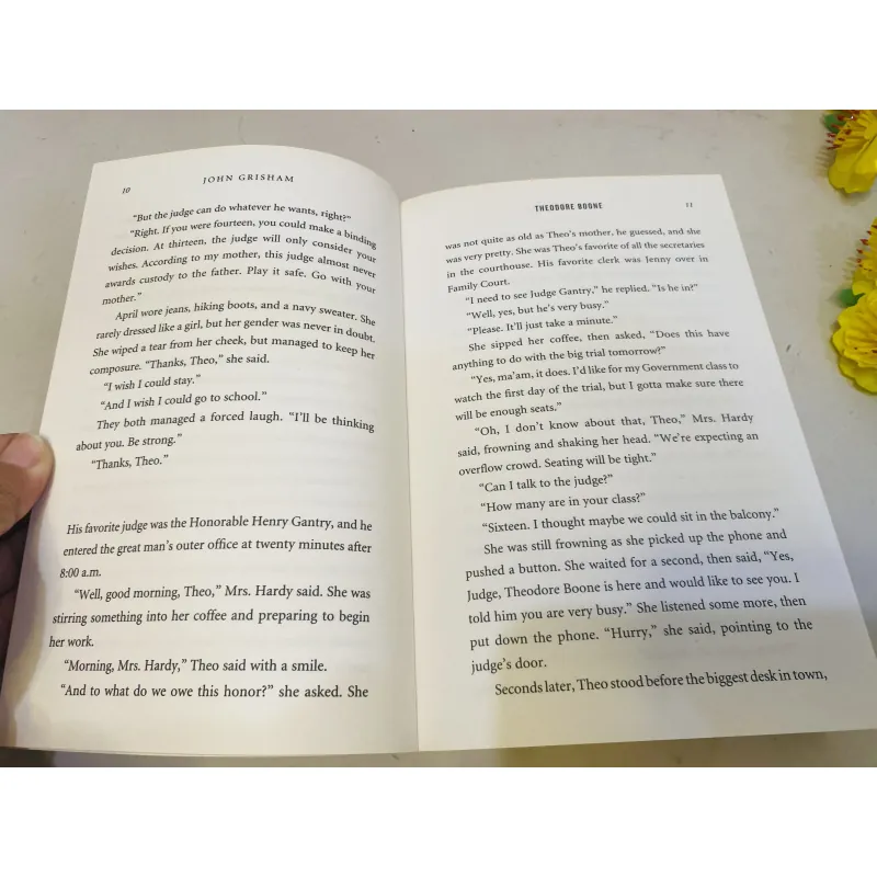 [Sách 2hand từ US] Like new 90% - Theodore Boone: Half the Man,... -John Grisham 800439