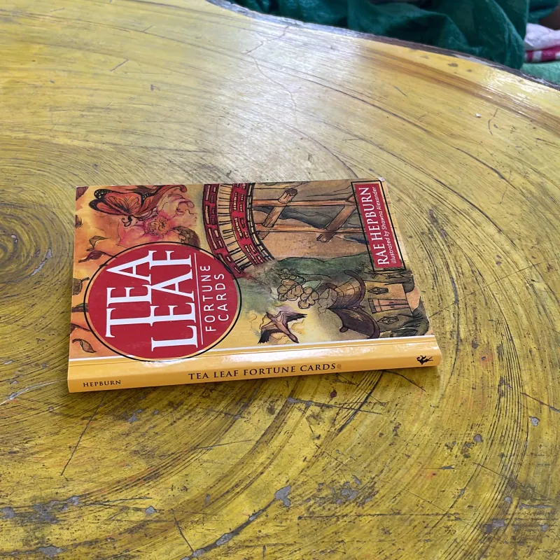 TEA LEAF FORTUNE CARDS - RAF HEPBURN 1002595