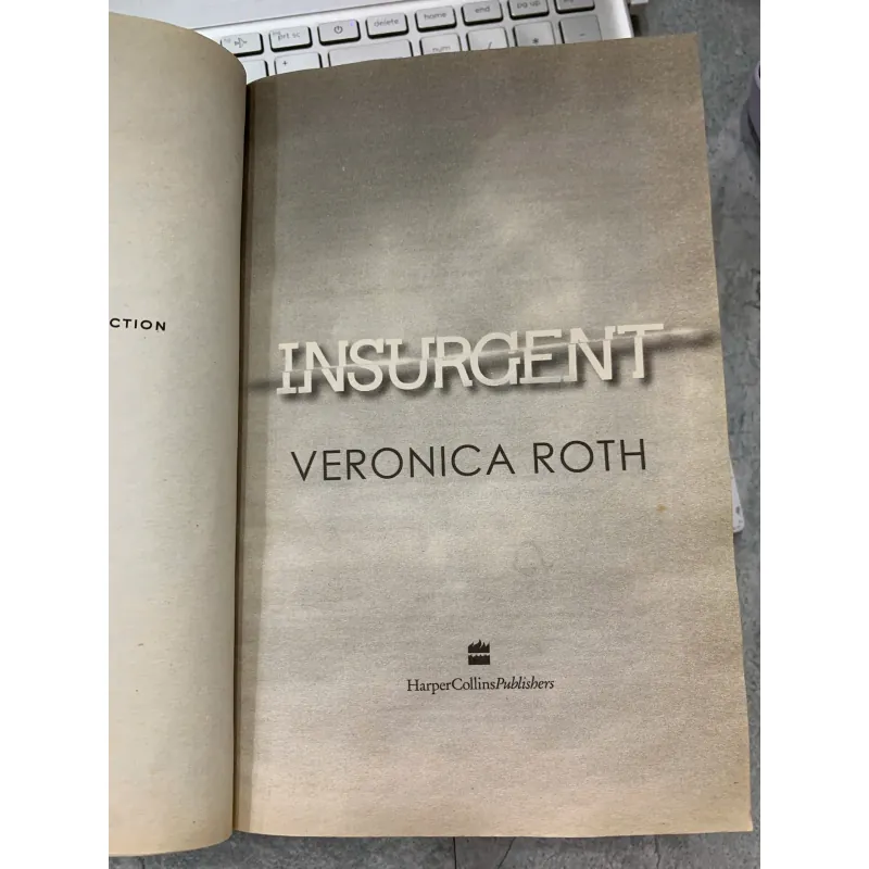INSURGENT (NỔI LOẠN) - VERONICA ROTH 970157