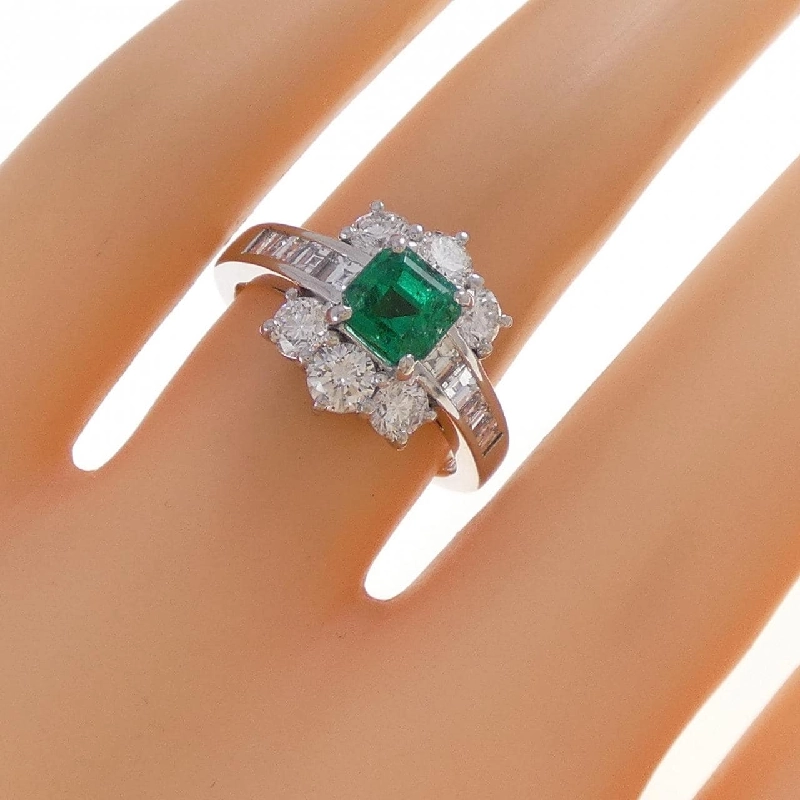 Nhẫn Emerald PT900 0.853CT - Hàng hiệu Chính hãng 853441