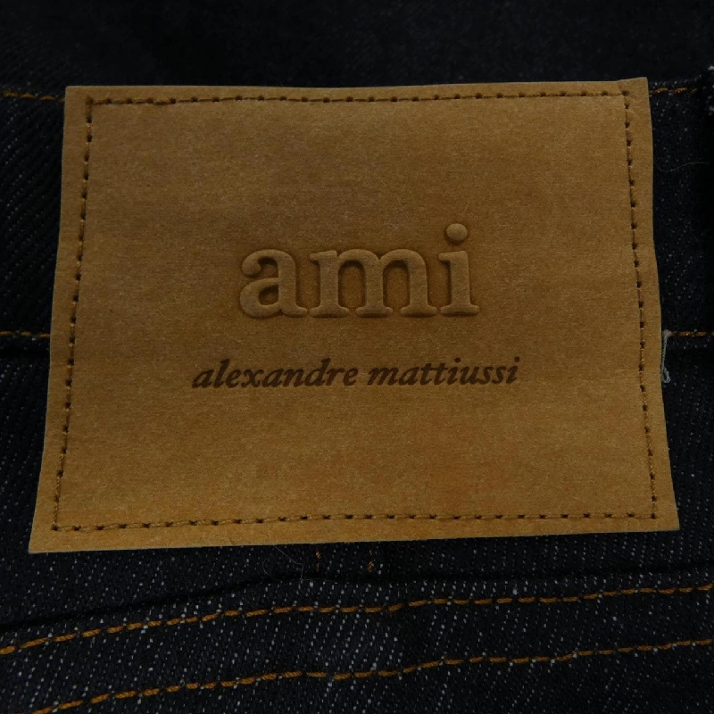 Quần jeans AMI FTR420.DE0011 - Hàng hiệu Authentic 813887