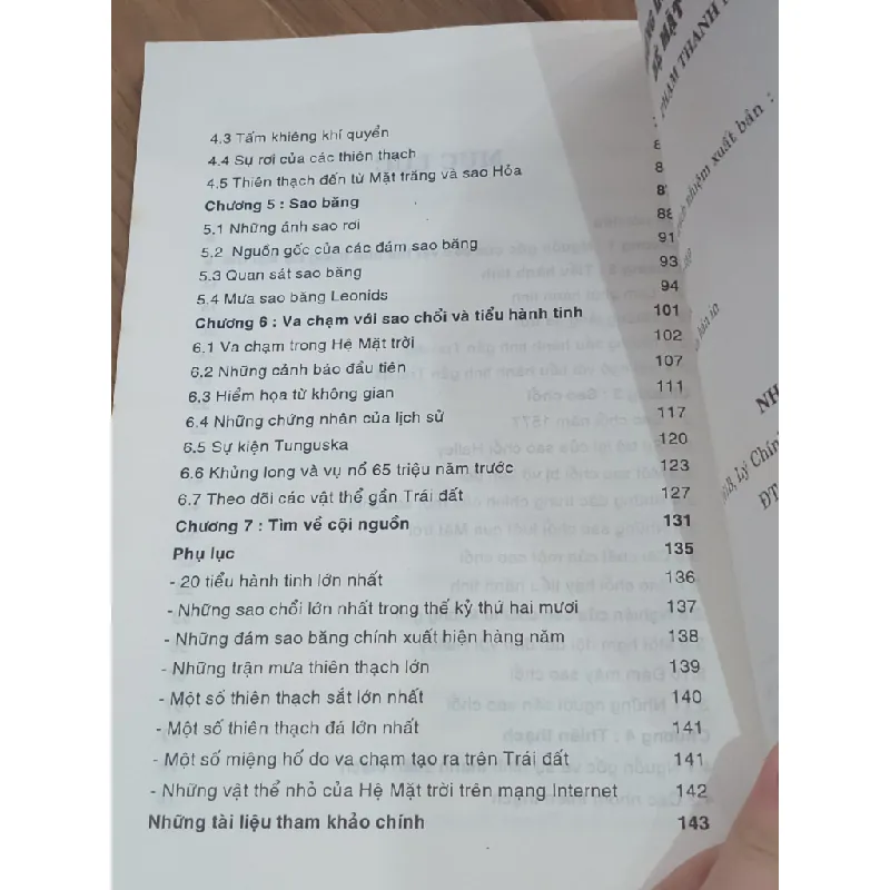 Những lữ khách của Hệ Mặt Trời - Phạm Thanh Minh 719560