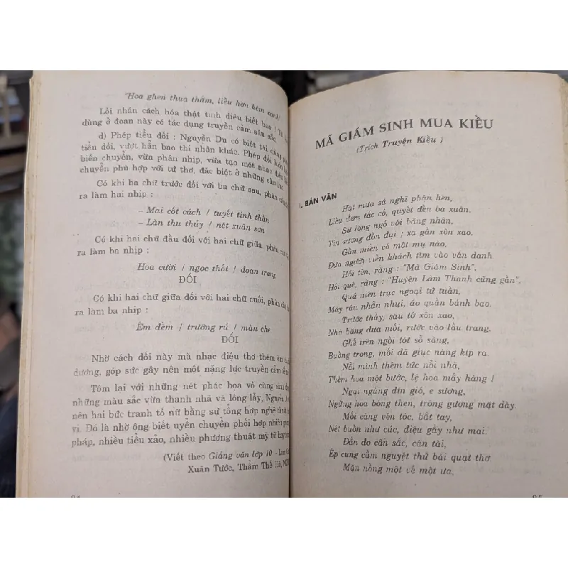 PHÊ BÌNH BÌNH LUẬN VĂN HỌC NGUYỄN KHUYẾN - VŨ TIẾN QUỲNH 164472