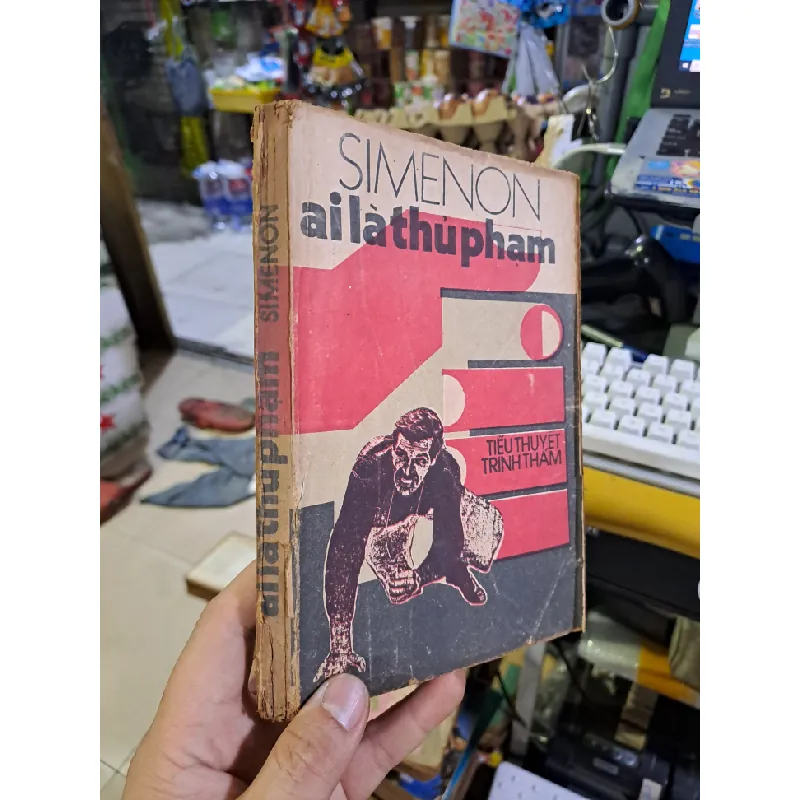 Ai là thủ phạm Tiểu thuyết trinh thám Simenon mới 70% ố 1986 Văn học nước ngoài HCM1709 Blogmeo21025 582814