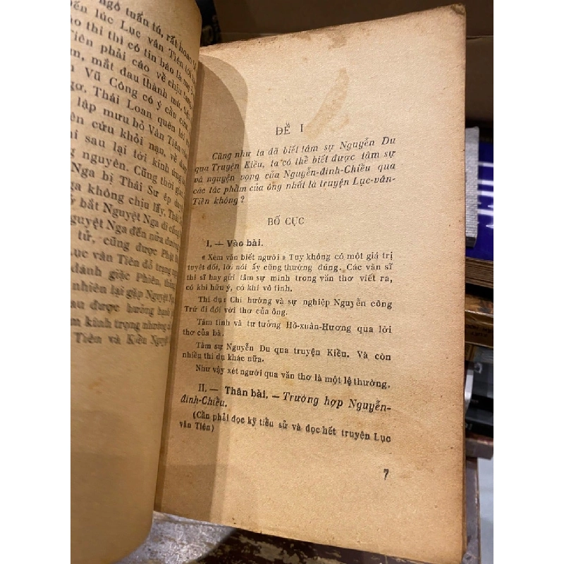 Luận đề về Nguyễn Đình Chiểu và Lục Vân Tiên - Tạ Văn Ru 733864