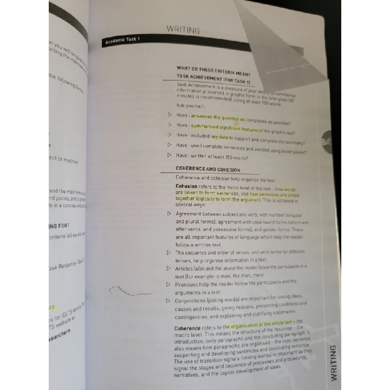 Insearch English prepare for Ielts skills and strategies book two reading and writing mới 70% bẩn bìa, ố nhẹ, tróc gáy nhẹ, có chữ viết, highlight 2010 HCM3004 HỌC NGOẠI NGỮ 445101